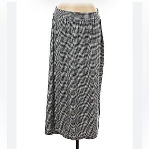 3X- Classic Blue Checkered Skirt 


092